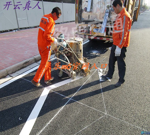 轻松打造完美面部护理流程，掌握关键产品的使用要点（im电竞官方网站）(图3)